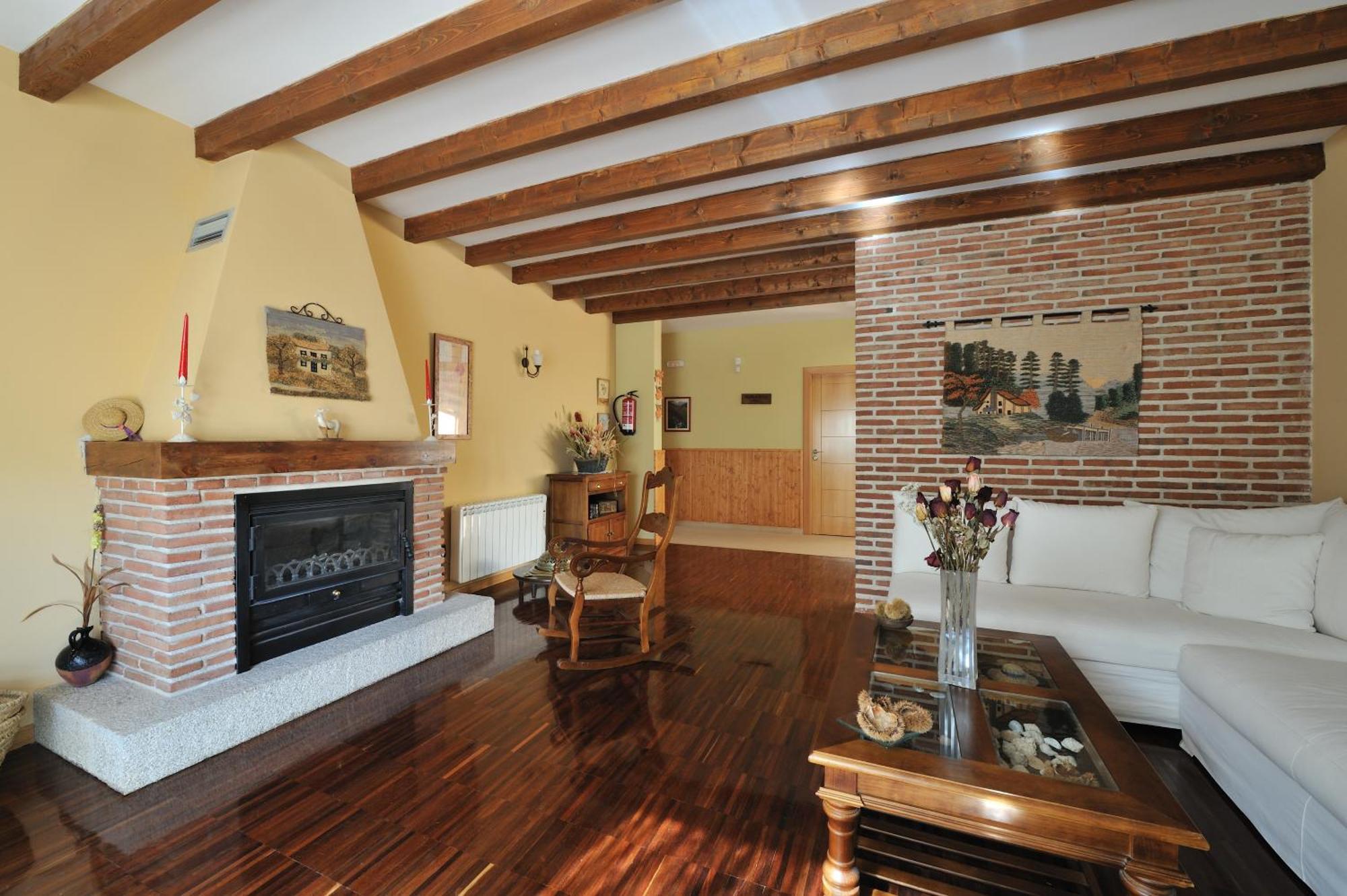 Hotel Rural Y Restaurante, Rinconcito De Gredos Cuevas Del Valle Dış mekan fotoğraf