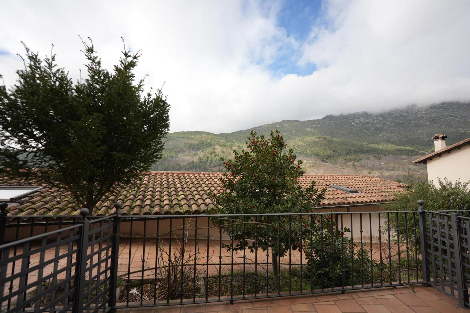 Hotel Rural Y Restaurante, Rinconcito De Gredos Cuevas Del Valle Dış mekan fotoğraf